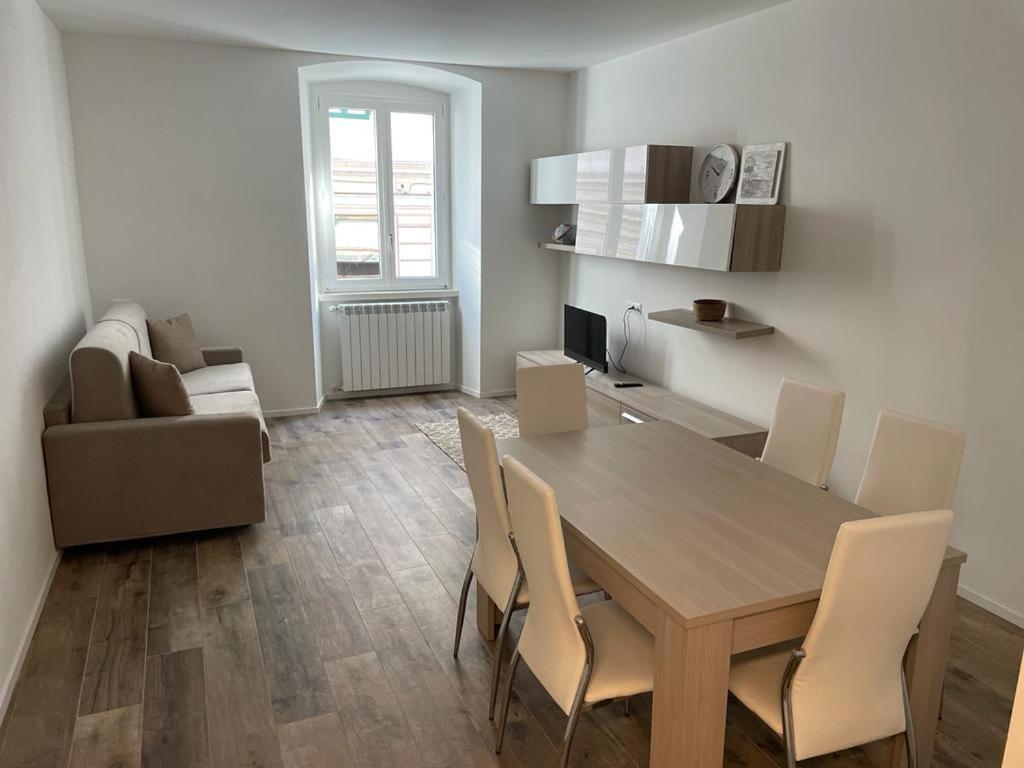 Casa Vacanze Ginevra 1 Триест Экстерьер фото